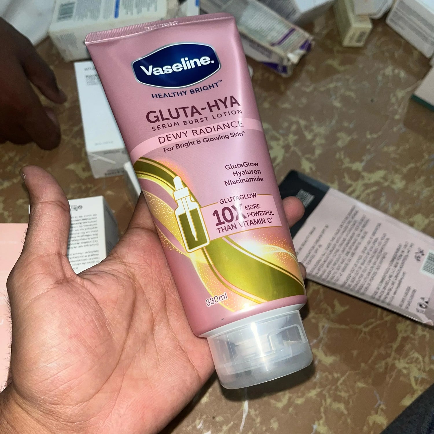 Original Vaseline Gluta-Hya Serum Burst Lotion Dewy Radiance - 300ml