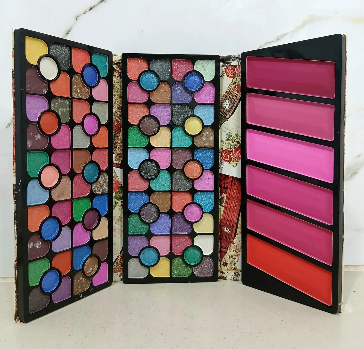 Miss Ayesha 100 Color Eyeshadow Palette & 6 Color Blush-on