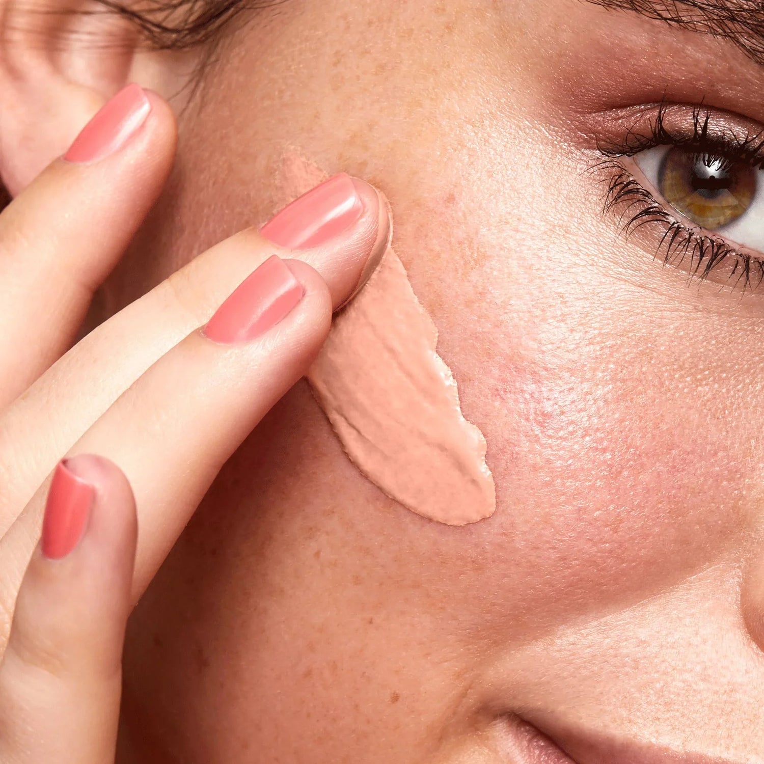 Oriflame OnColour Peach Glow Perfector
